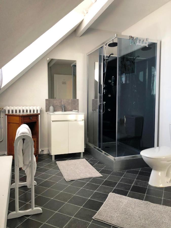 No 6 B&B Landivy Eksteriør billede